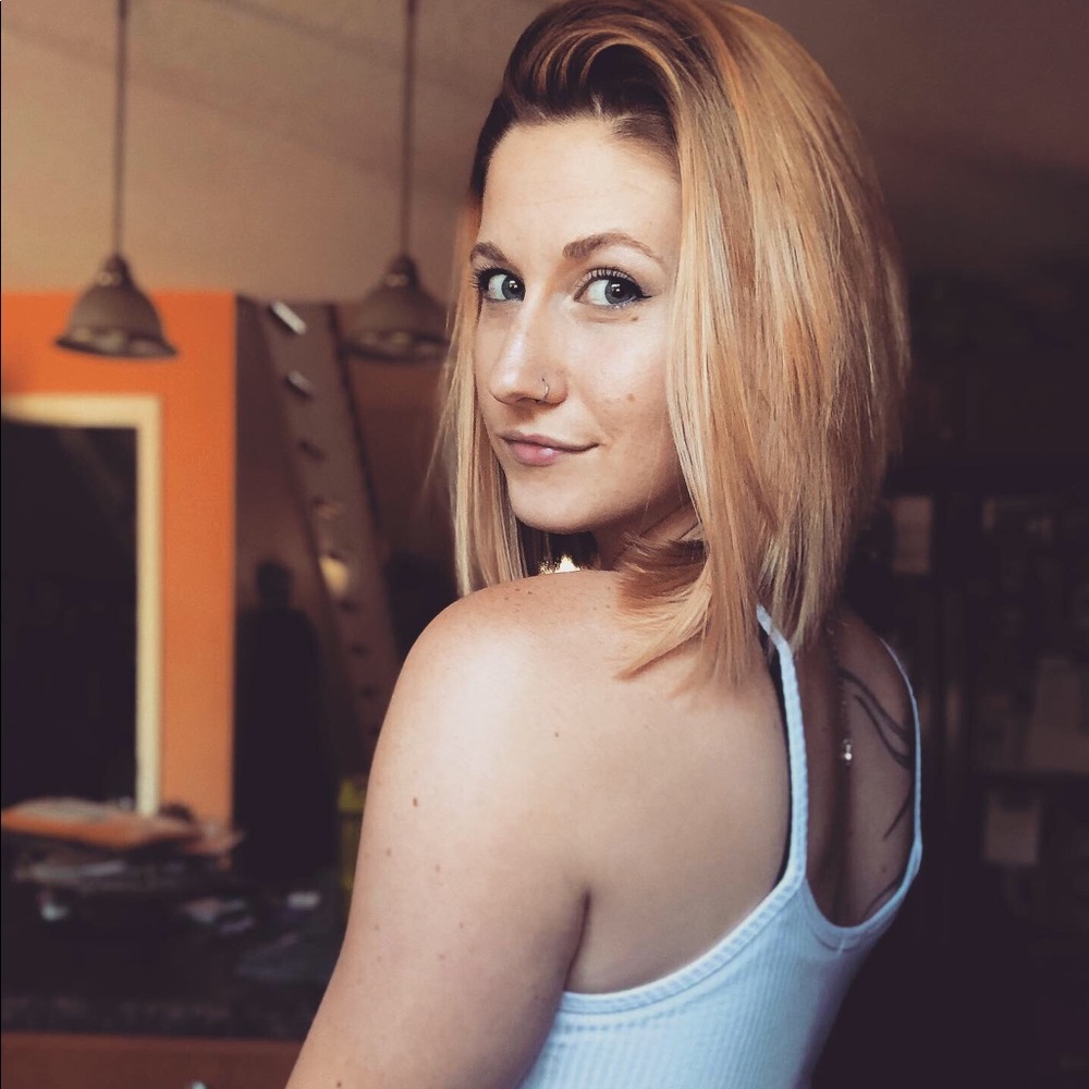 Meet your Posher, Taylor